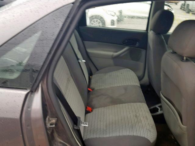 1FAHP34N67W215823 - 2007 FORD FOCUS ZX4 GRAY photo 6