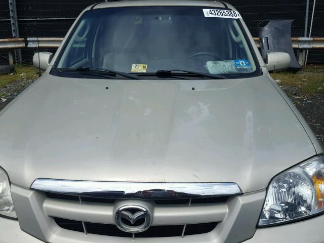 4F2CZ96105KM51108 - 2005 MAZDA TRIBUTE S TAN photo 9