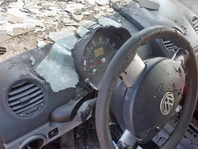 3VWCA21C7XM406358 - 1999 VOLKSWAGEN NEW BEETLE წითელი ფოტო 8