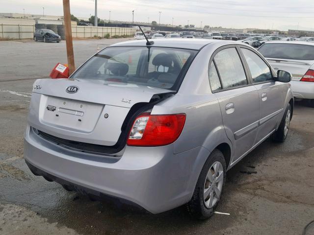 KNADH4A37A6601427 - 2010 KIA RIO LX SILVER photo 4