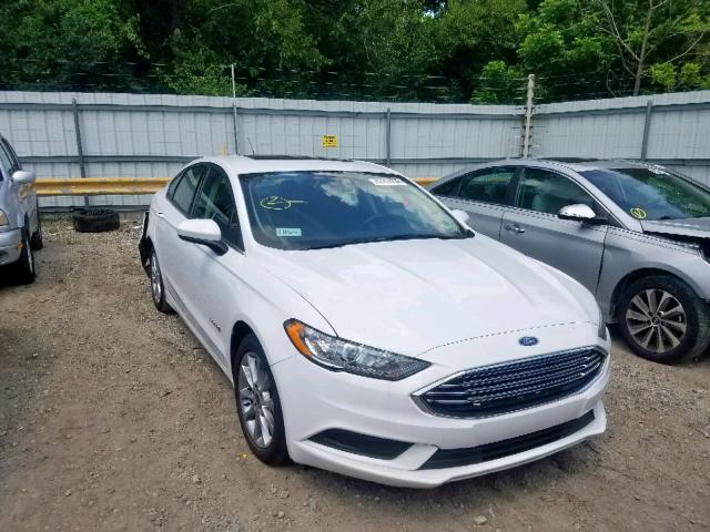 3FA6P0LU6HR295577 - 2017 FORD FUSION SE WHITE photo 1