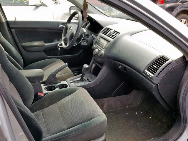 1HGCM56105A188522 - 2005 HONDA ACCORD DX SILVER photo 5