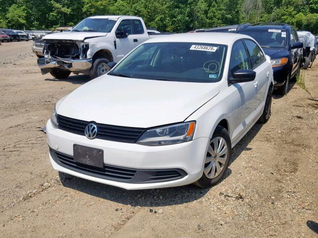 3VW2K7AJ6EM309038 - 2014 VOLKSWAGEN JETTA BASE WHITE photo 2