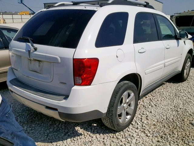 2CKDL73F266197358 - 2006 PONTIAC TORRENT WHITE photo 4