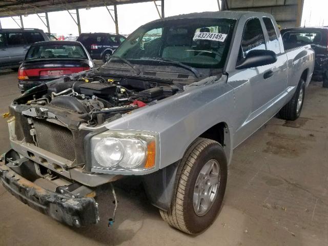 1D7HE42N65S223150 - 2005 DODGE DAKOTA SLT GRAY photo 2