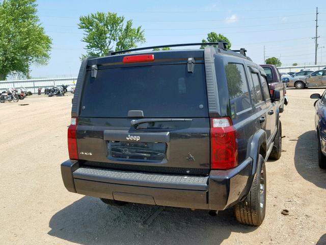 1J8HG48K68C111781 - 2008 JEEP COMMANDER BLACK photo 4