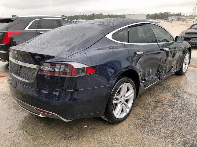 5YJSA1AC1DFP10603 - 2013 TESLA MODEL S BLUE photo 4