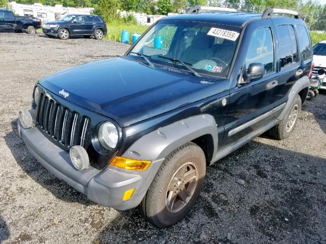 1J4GL38K35W501346 - 2005 JEEP LIBERTY RE BLACK photo 2