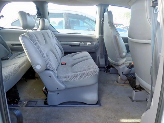 2B4GP25G9YR688316 - 2000 DODGE CARAVAN WHITE photo 6