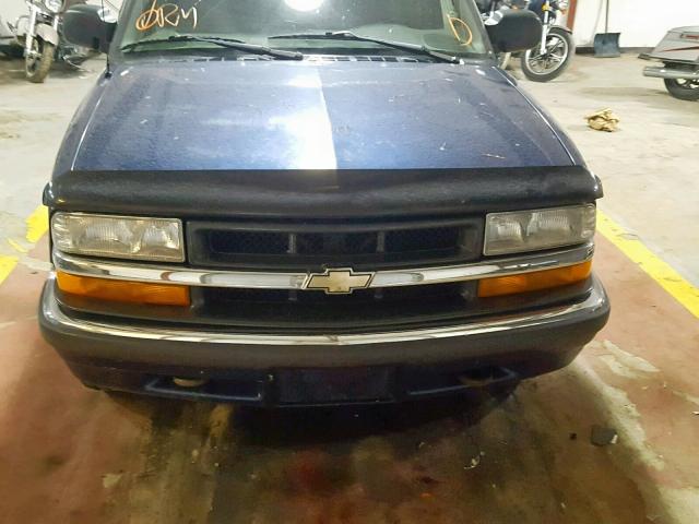 1GNDT13W5Y2296493 - 2000 CHEVROLET BLAZER BLUE photo 7