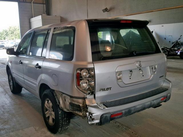 2HKYF18186H524707 - 2006 HONDA PILOT LX SILVER photo 3