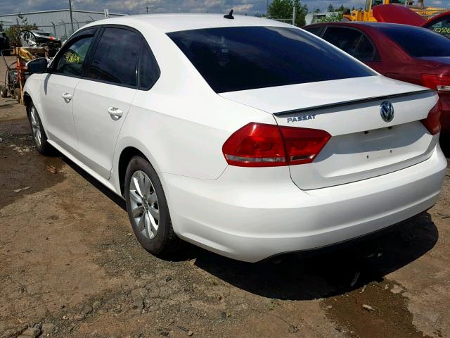 1VWAH7A31CC054406 - 2012 VOLKSWAGEN PASSAT S WHITE photo 3