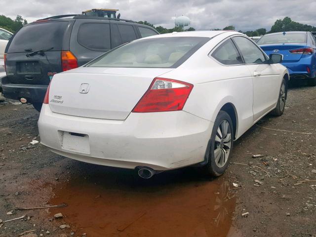 1HGCS128X9A015081 - 2009 HONDA ACCORD EXL WHITE photo 4