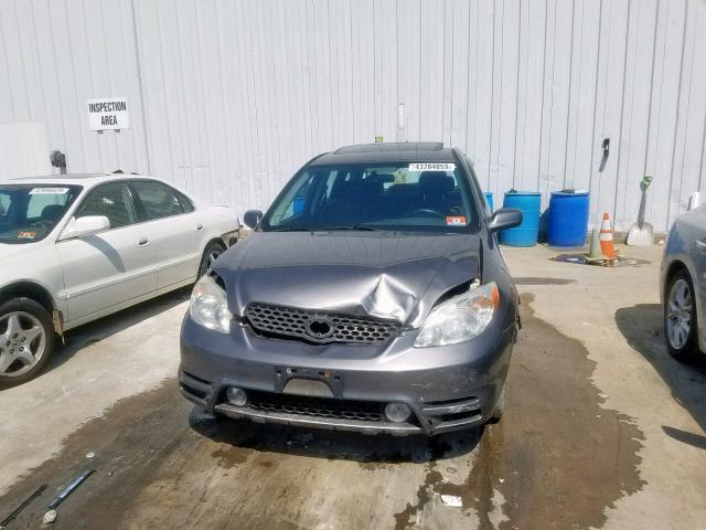 2T1KR32E74C225472 - 2004 TOYOTA MATRIX 灰色 照片 9