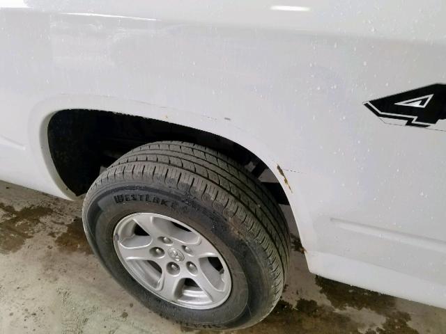 1D7HW42N66S715868 - 2006 DODGE DAKOTA SLT WHITE photo 9