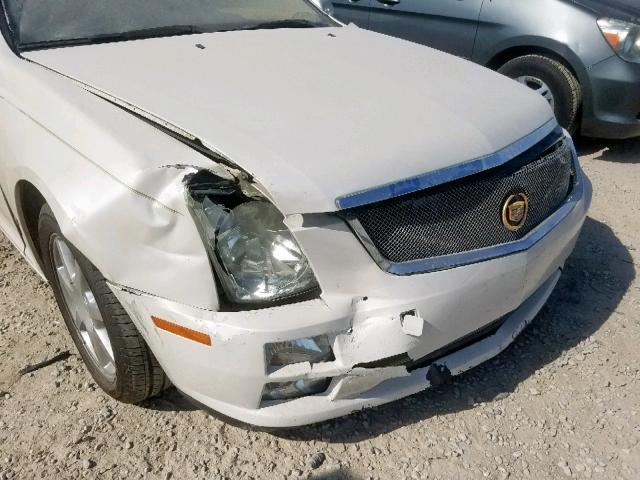 1G6DW677570118211 - 2007 CADILLAC STS WHITE photo 9