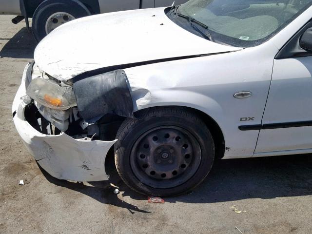 JM1BJ225930184112 - 2003 MAZDA PROTEGE DX WHITE photo 9