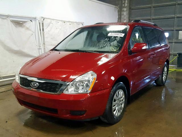 KNDMG4C78C6459548 - 2012 KIA SEDONA LX RED photo 2