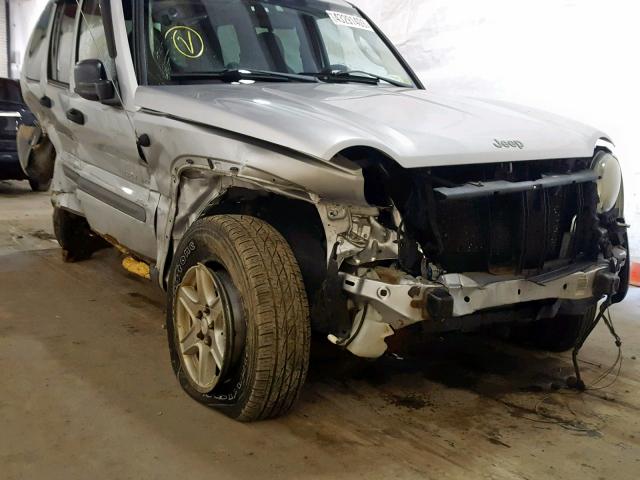 1J4GL48K73W580894 - 2003 JEEP LIBERTY SP SILVER photo 9