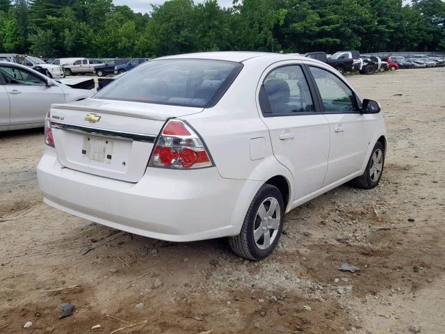 KL1TD56EX9B623426 - 2009 CHEVROLET AVEO LS WHITE photo 4