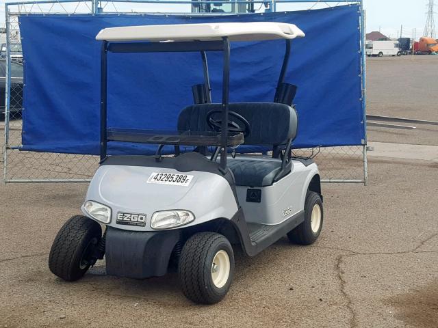 5158667 - 2012 EZGO GOLF CART SILVER photo 2