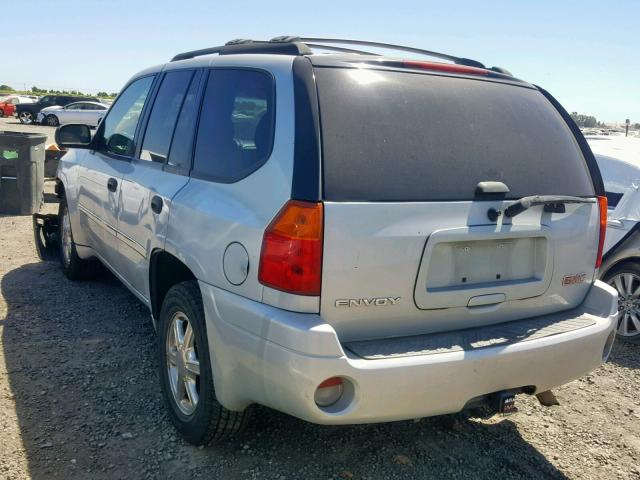 1GKDS13S282128954 - 2008 GMC ENVOY SILVER photo 3