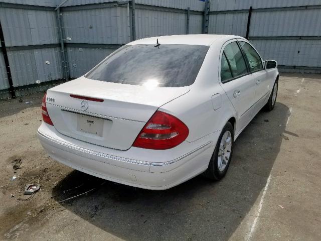 WDBUF65J85A652126 - 2005 MERCEDES-BENZ E 320 WHITE photo 4