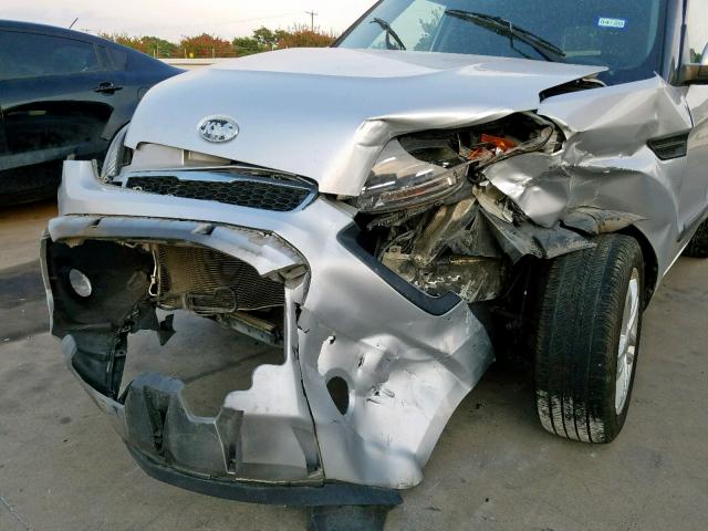 KNDJT2A2XB7265056 - 2011 KIA SOUL ! Gümüş foto 9