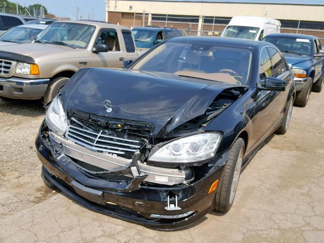 WDDNG7BB0BA384891 - 2011 MERCEDES-BENZ S 550 BLACK photo 2