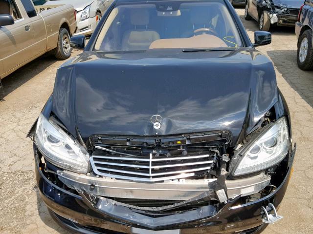 WDDNG7BB0BA384891 - 2011 MERCEDES-BENZ S 550 BLACK photo 7