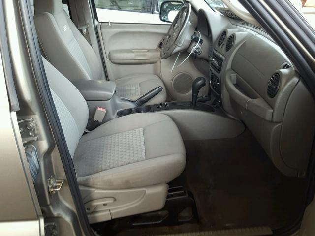 1J4GL38K95W671324 - 2005 JEEP LIBERTY RE BROWN photo 5