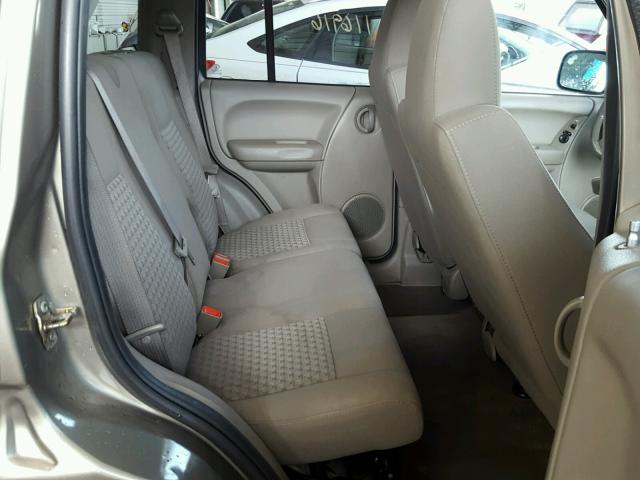 1J4GL38K95W671324 - 2005 JEEP LIBERTY RE BROWN photo 6