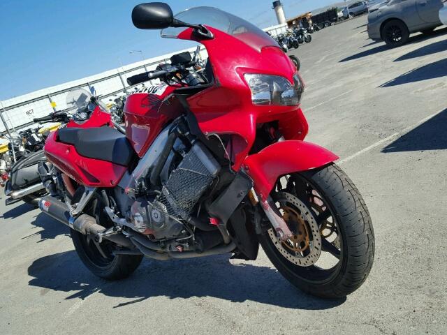 JH2RC46111M300038 - 2001 HONDA VFR800 F1 RED photo 1