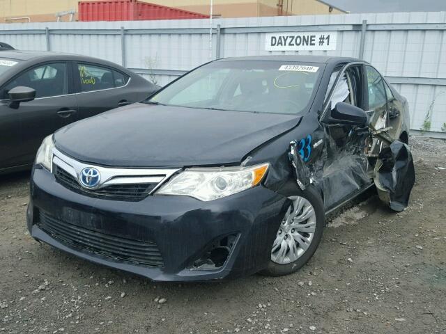 4T1BD1FK4DU068517 - 2013 TOYOTA CAMRY HYBR BLACK photo 2