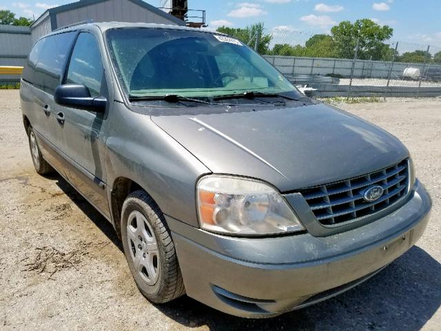 2FMZA51694BA78104 - 2004 FORD FREESTAR S GREEN photo 1