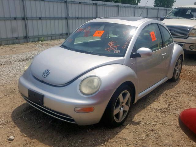3VWED21C61M475727 - 2001 VOLKSWAGEN NEW BEETLE ვერცხლისფერი ფოტო 2