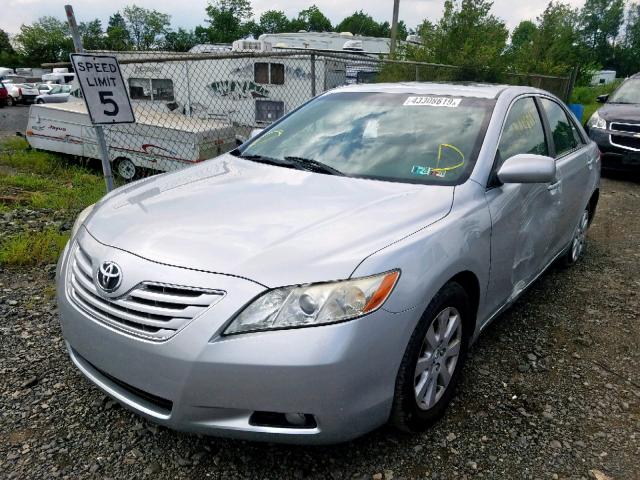 JTNBE46K773005842 - 2007 TOYOTA CAMRY NEW SILVER photo 2