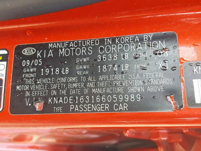 KNADE163166059989 - 2006 KIA RIO 5 RED photo 10