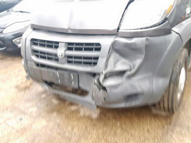 3C6TRVAG1JE156138 - 2018 RAM PROMASTER 黑色 照片 9
