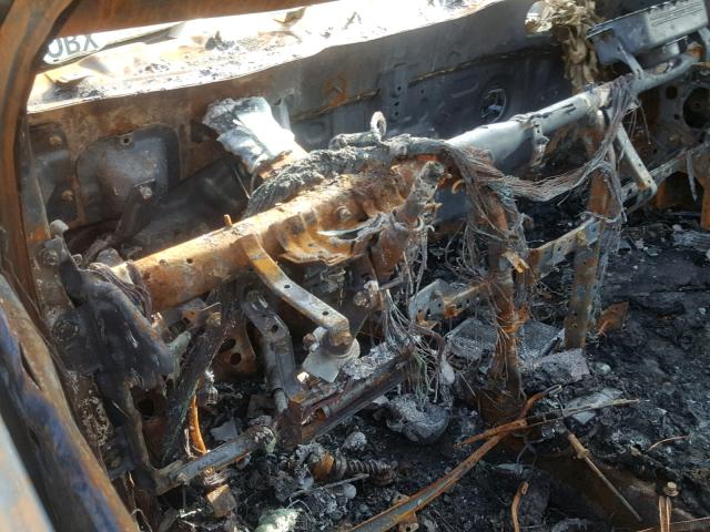 5NMZU3LB0HH016494 - 2017 HYUNDAI SANTA FE S BURN photo 8