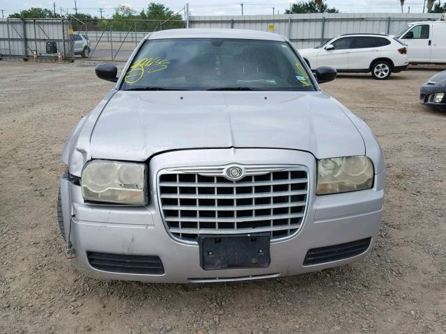 2C3KA43R96H172088 - 2006 CHRYSLER 300 SILVER photo 9