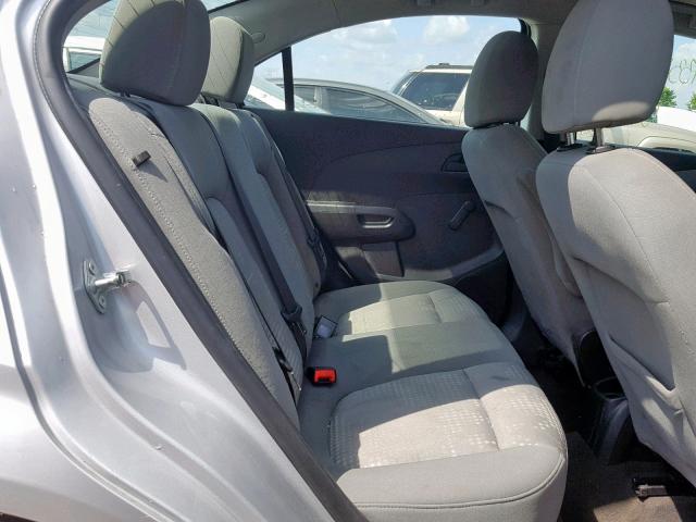 1G1JA5SH5F4219726 - 2015 CHEVROLET SONIC LS SILVER photo 6
