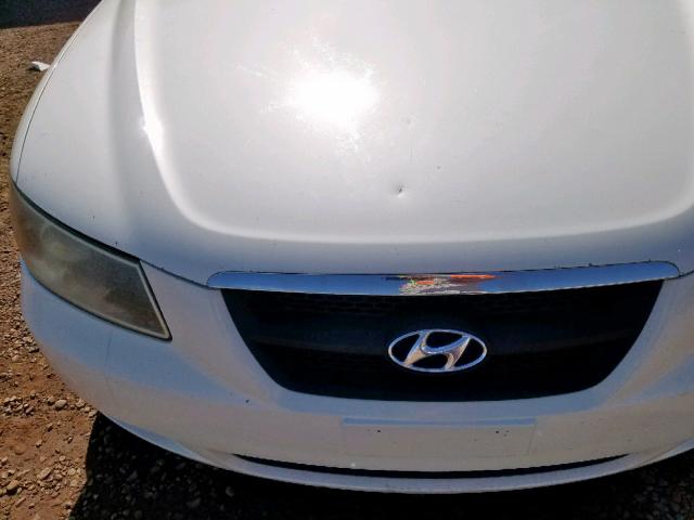 KMHET46C06A077391 - 2006 HYUNDAI SONATA GL WHITE photo 9