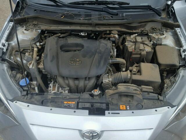 3MYDLBYV3HY172272 - 2017 TOYOTA YARIS IA SILVER photo 7