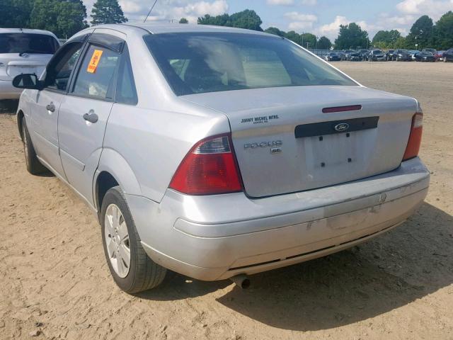 1FAFP34N77W106326 - 2007 FORD FOCUS ZX4 SILVER photo 3