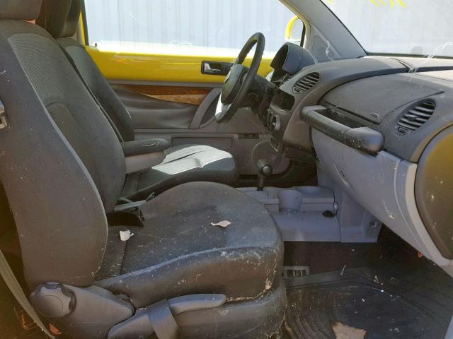 3VWCA21C9YM403477 - 2000 VOLKSWAGEN NEW BEETLE Sarı foto 5