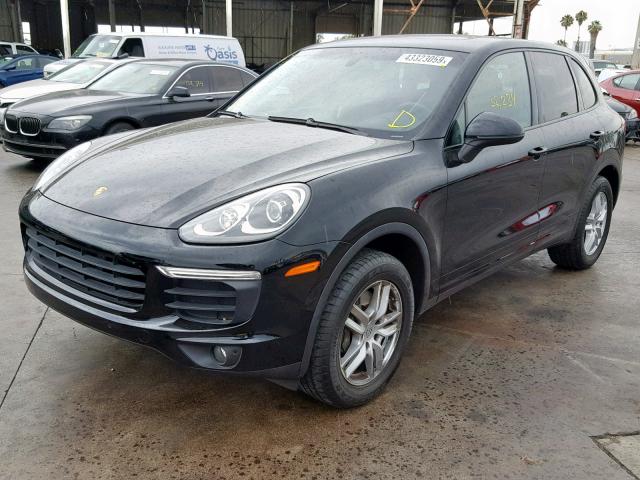 WP1AA2A22GLA11425 - 2016 PORSCHE CAYENNE BLACK photo 2