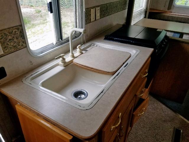 4YDF2152717301908 - 2001 KEYSTONE HORNET WHITE photo 9