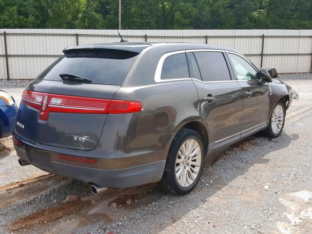 2LMHJ5FR9BBJ50676 - 2011 LINCOLN MKT CHARCOAL photo 4