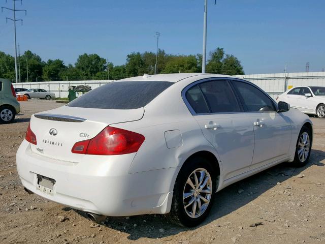 JNKCV61F39M051470 - 2009 INFINITI G37 WHITE photo 4